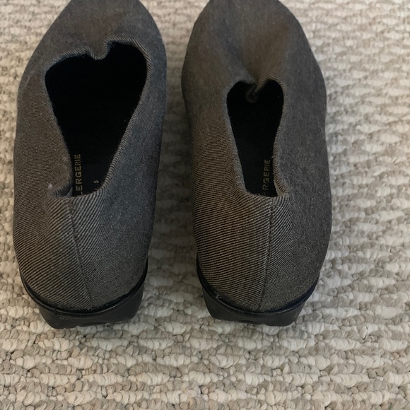 Robert Clergerie Charcoal Women's Flats - Picture 4 of 6